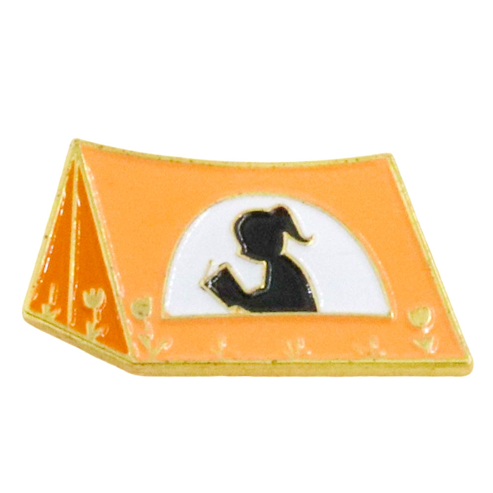 Yellow Tent and Girl Reading R - Outdoor Adventure Girl のレビューと価格
