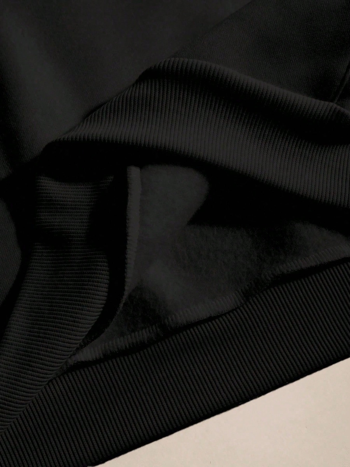 Men's Stylish Sweatshirt with  - Outdoor Adventure Hong Kong のレビューと価格
