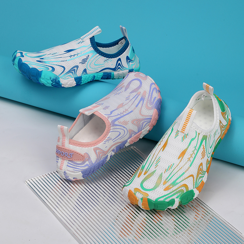 Boys Girls Aqua Shoes Kids Qui - Outdoor Adventure Girl のレビューと価格